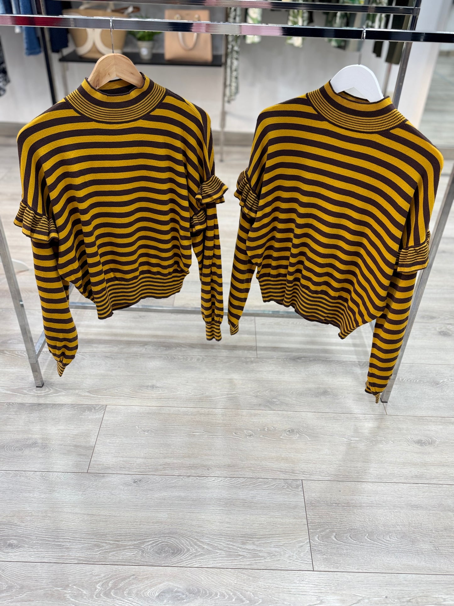 Jersey con Bordes de Líneas