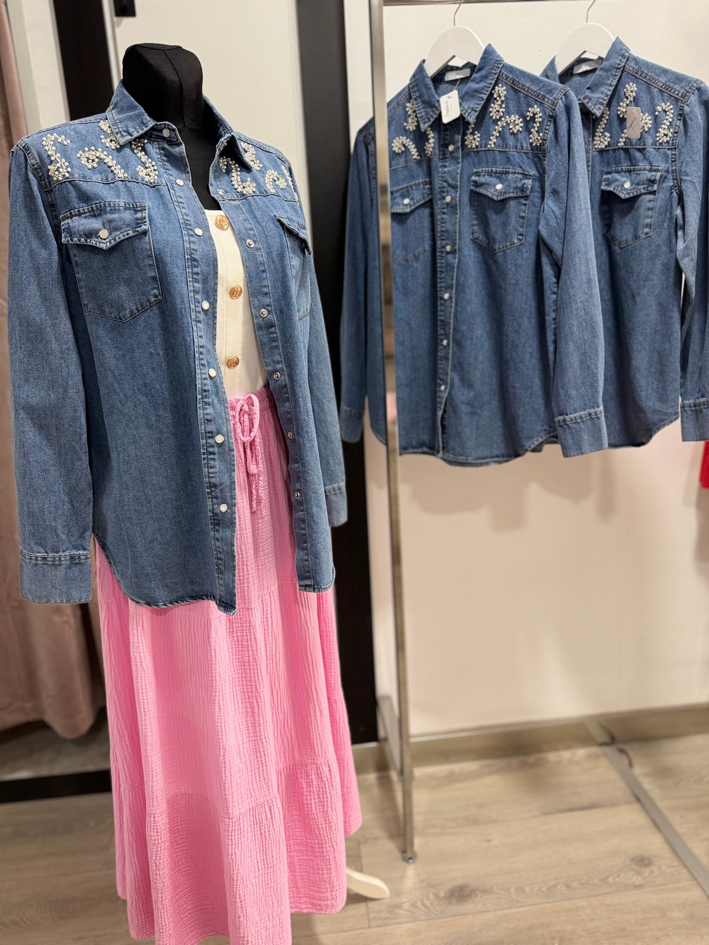 Vaquera con accesorios