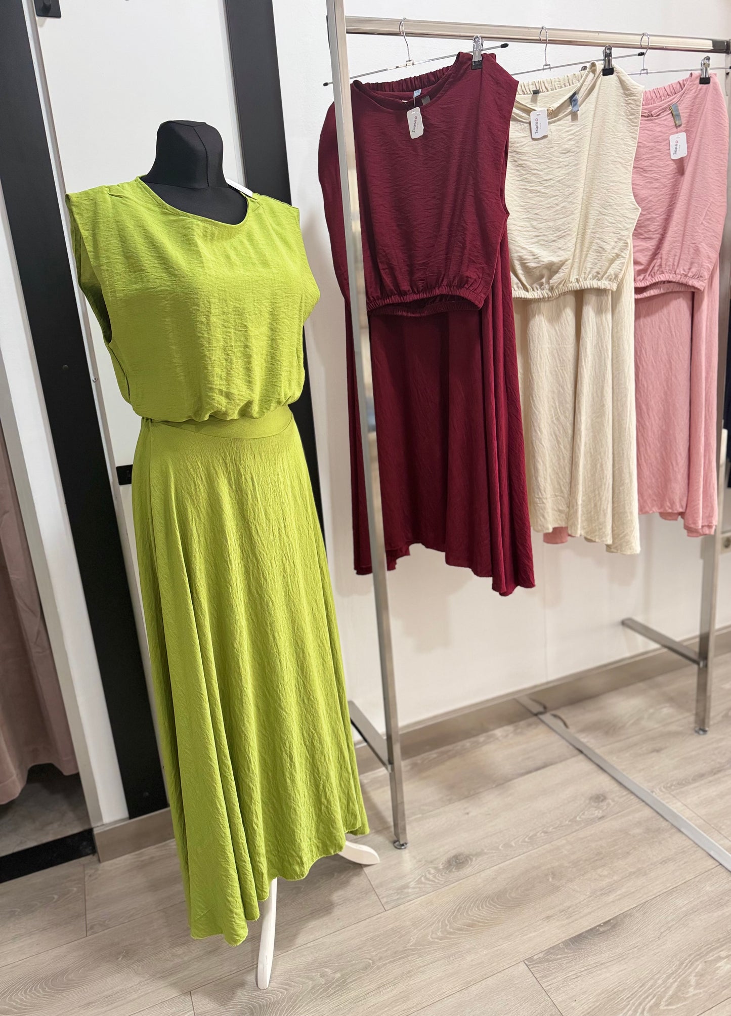 Conjunto top y falda larga