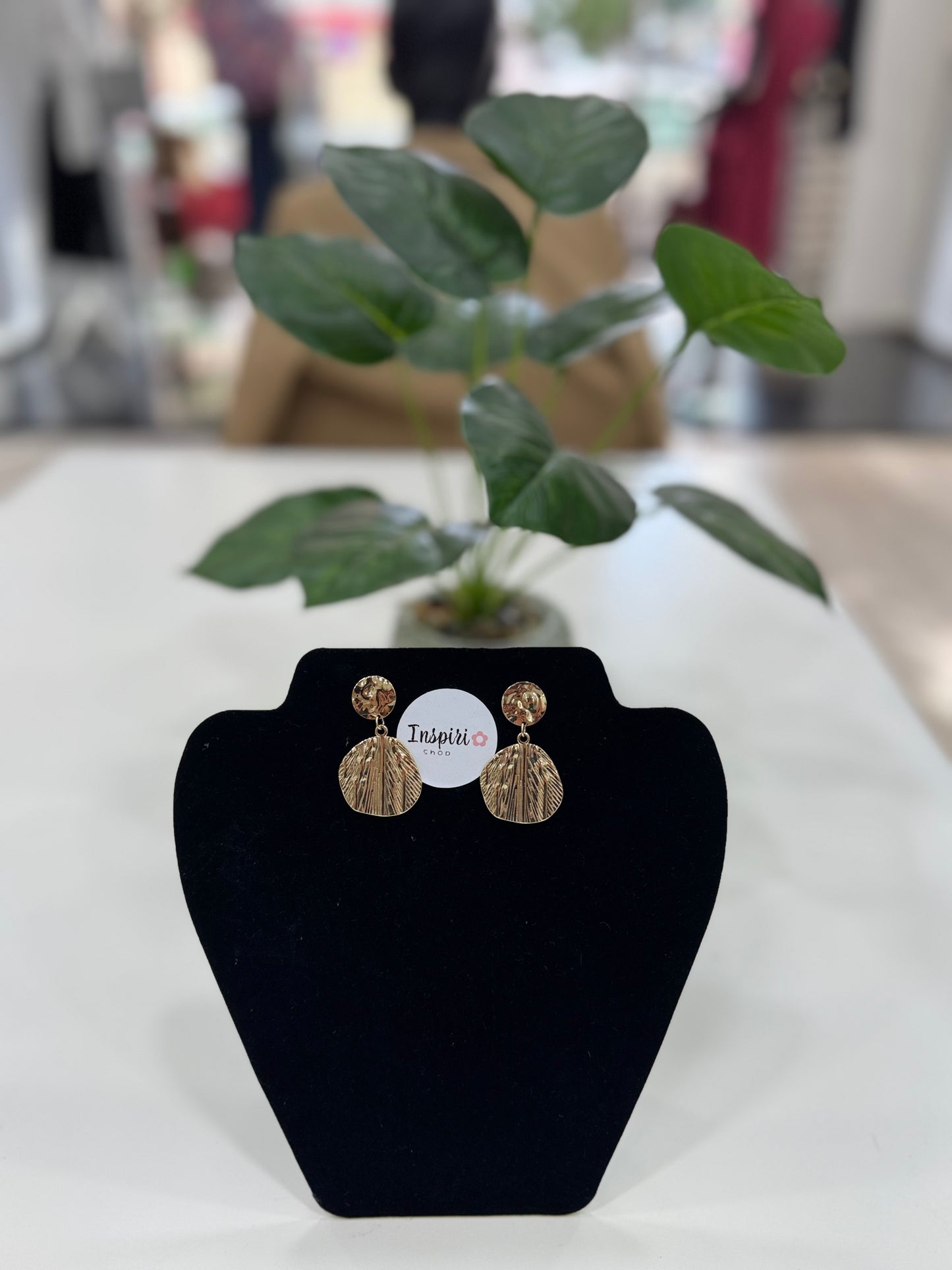 Aretes